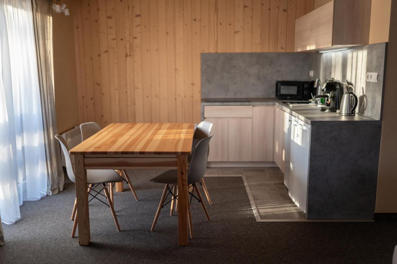 Apartmany Janka + Camp Besenova Exterior photo