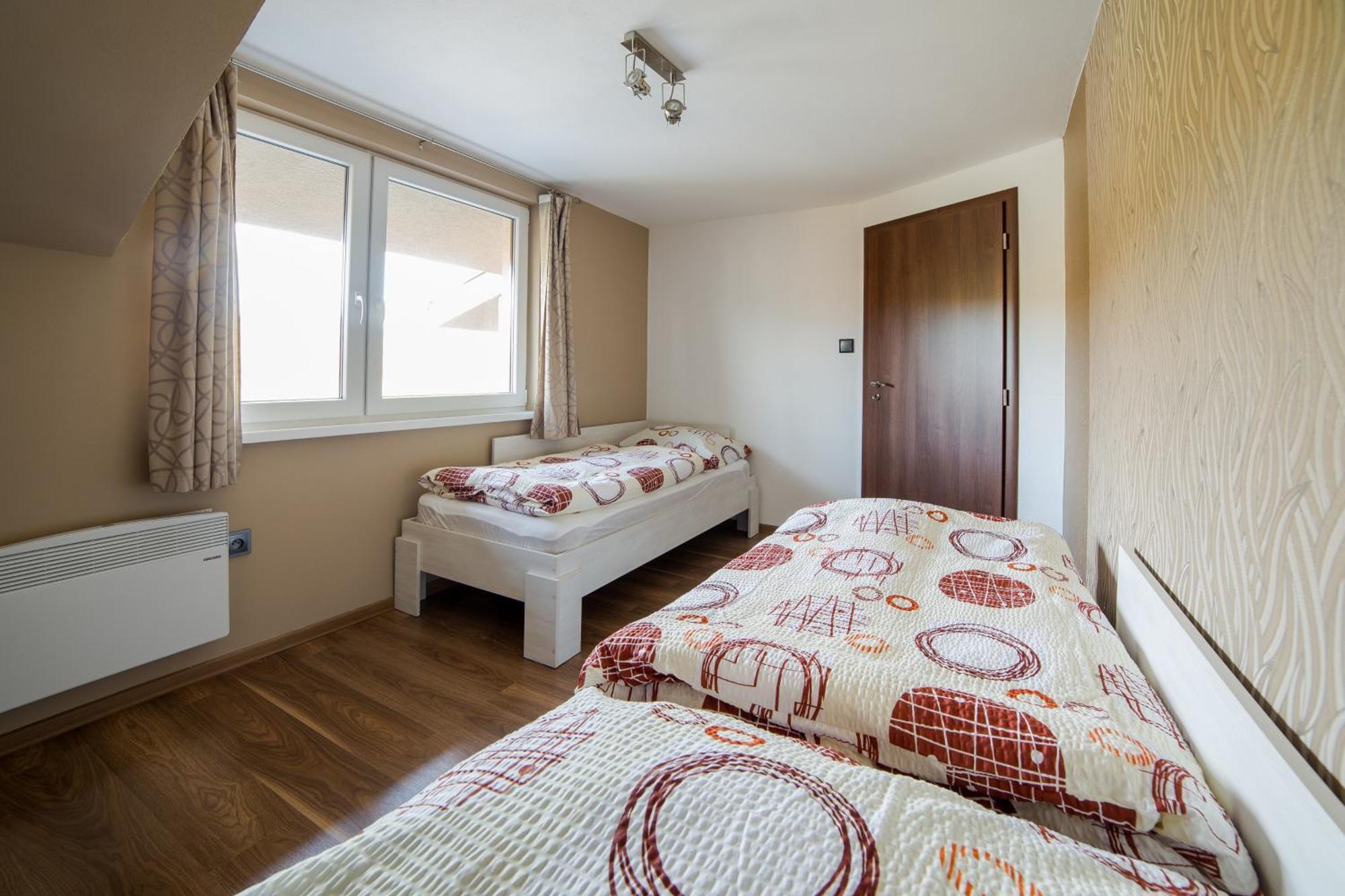 Apartmany Janka + Camp Besenova Exterior photo